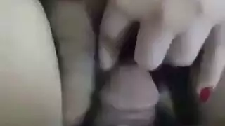 عصابة عراقية تتناوب على فتاة مثيرة: نياكة، لحس، تدمير