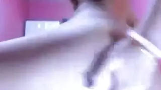 يختبر عذراء الشمع