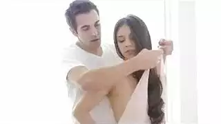 تستعرض كبيرة