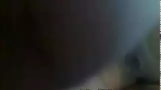 مراهقة عربية هاوية تعرض نفسها أمام الكاميرا