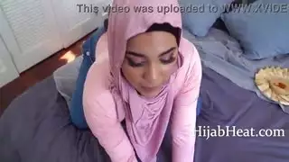 الأخت غير الشقيقة العربية الفاتنة تأمل في الحصول على قضيب بدلاً من الغموس