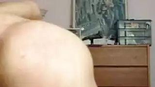 فتاة ترانس تُمارس الجنس على السطح