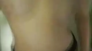 زوجة الأب البريطانية ثدي كبير وجنس فموي وقذف داخلي